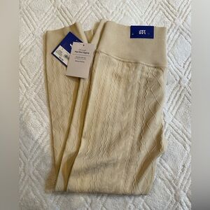 NWT Joy Lab light yellow textured leggings size Large